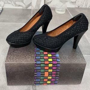 New in Box Bernie Mev Heels Size 36